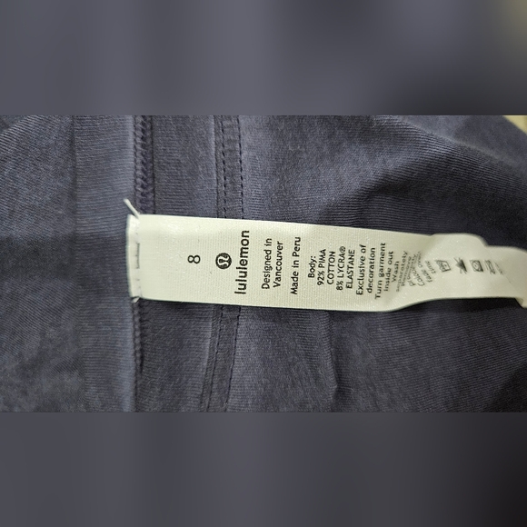 Lululemon Tee - Picture 4 of 4